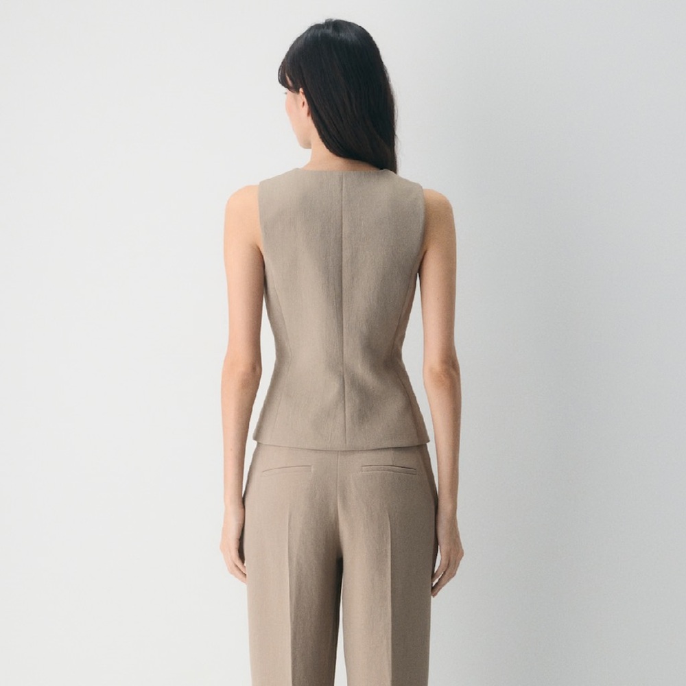 Aritzia Wilfred Regal Vest - Picture 2 of 6